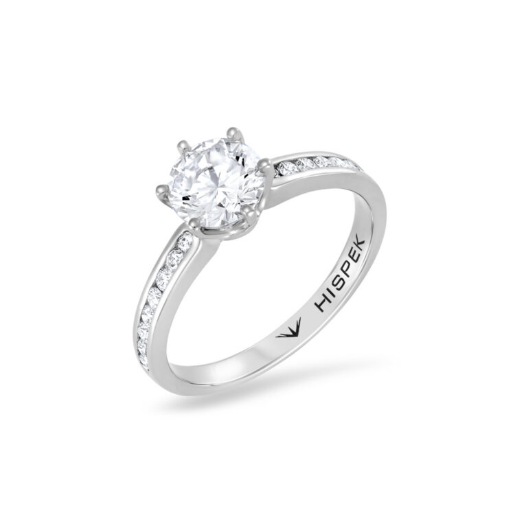 Side stone engagement ring