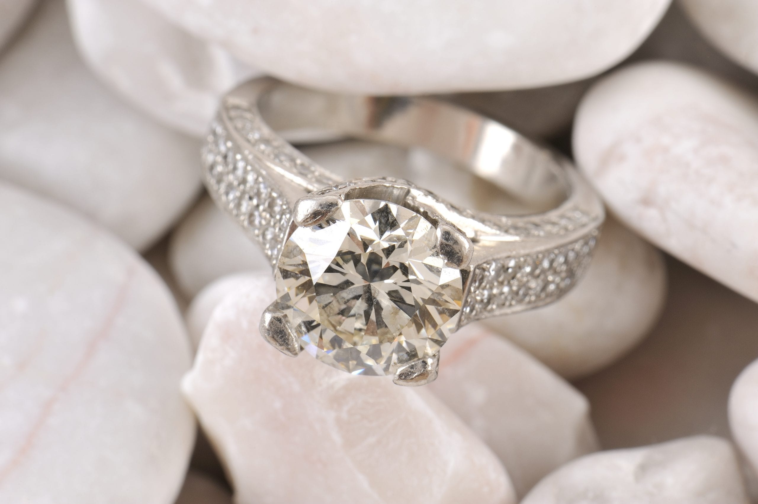 Browse Side Stones rings 358370553 scaled