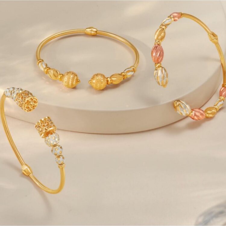 Buy 22K Gold Bracelets for Women in UK
