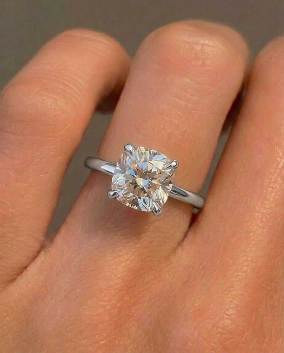 SSCC02WG main Cushion Shape solitaire diamond ring