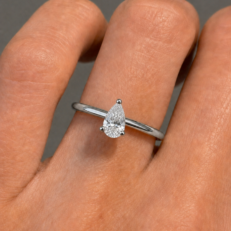 0.5ct Pear Diamond Engagement ring in Platinum