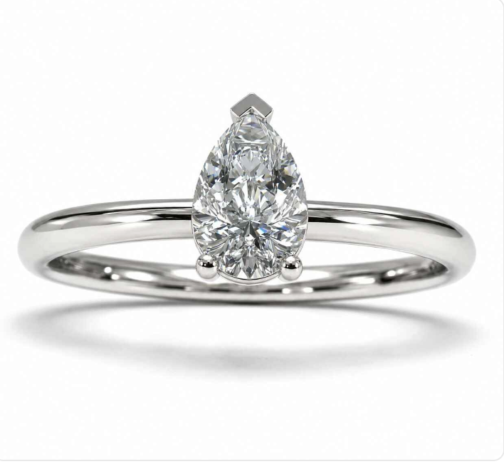 1ct Pear Diamond Engagement ring in Platinum