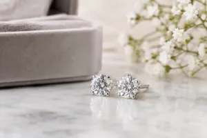 How to Choose Diamond Studs That Last a Lifetime